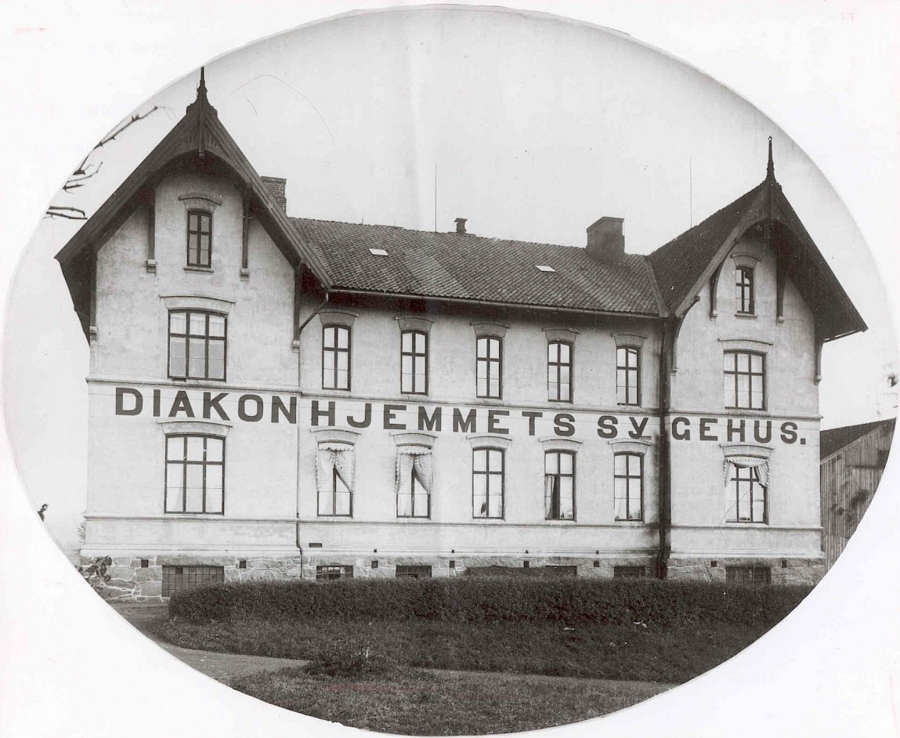 Sykehusets urbygning i 1890