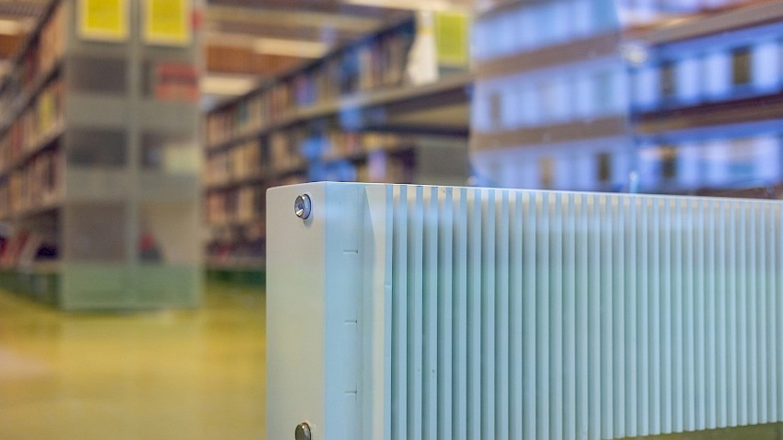 Overskuddsvarme fra sykehusets ventilasjonsavkast kan brukes til å varme opp studentene på lesesalen.